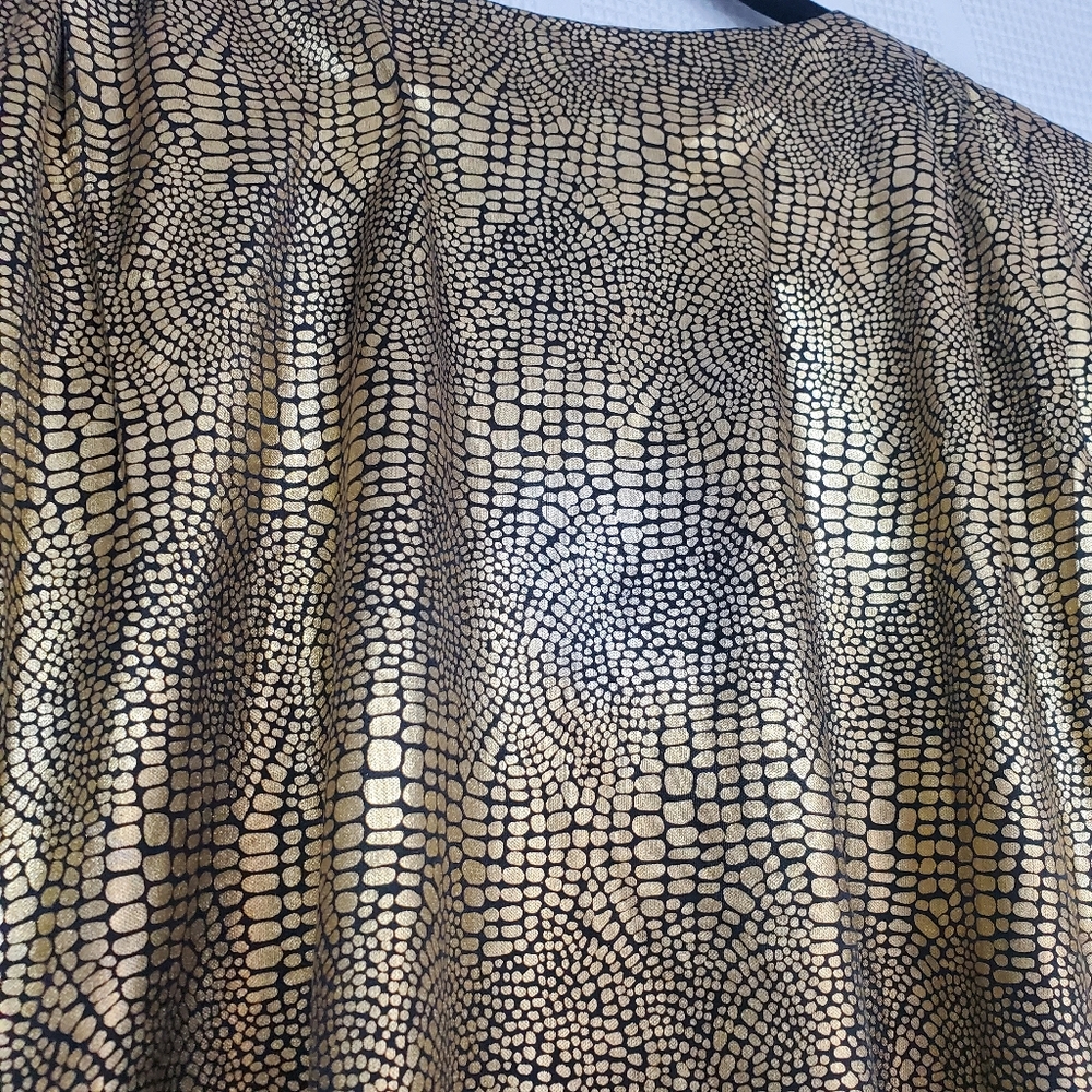 VINTAGE LAURA WINSTON Metallic Gold/Black Crocodile Print Top 1980s Size Medium - Picture 2 of 6
